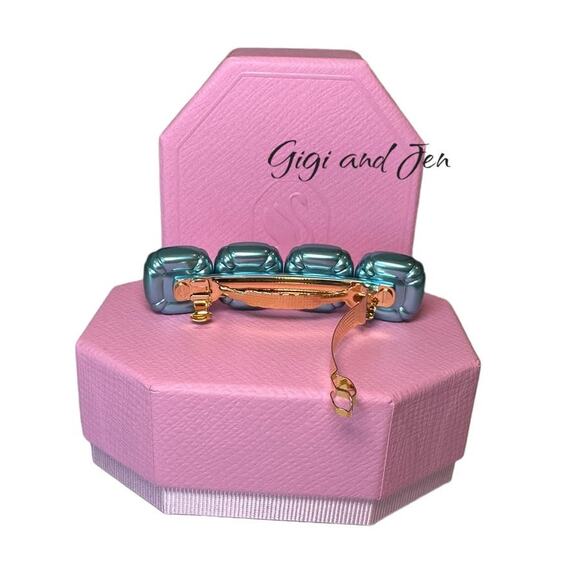Swarovski Hair clip Cushion cut, Blue, Gold-tone plated